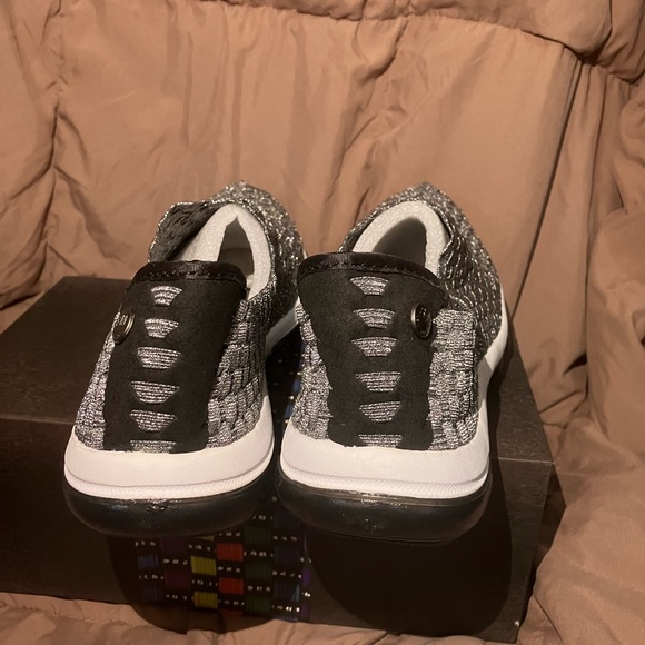 bernie mev. Pewter Slip-On Sneakers - Picture 4 of 6